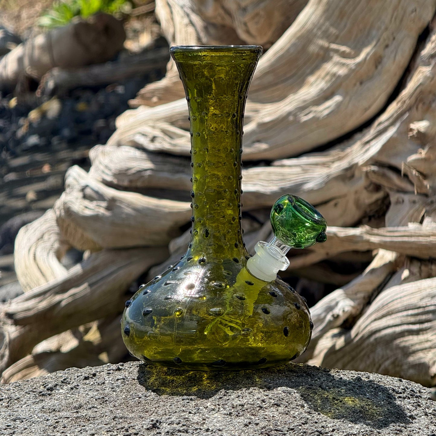Vintage Glass Bong “Peridot Persuasion”