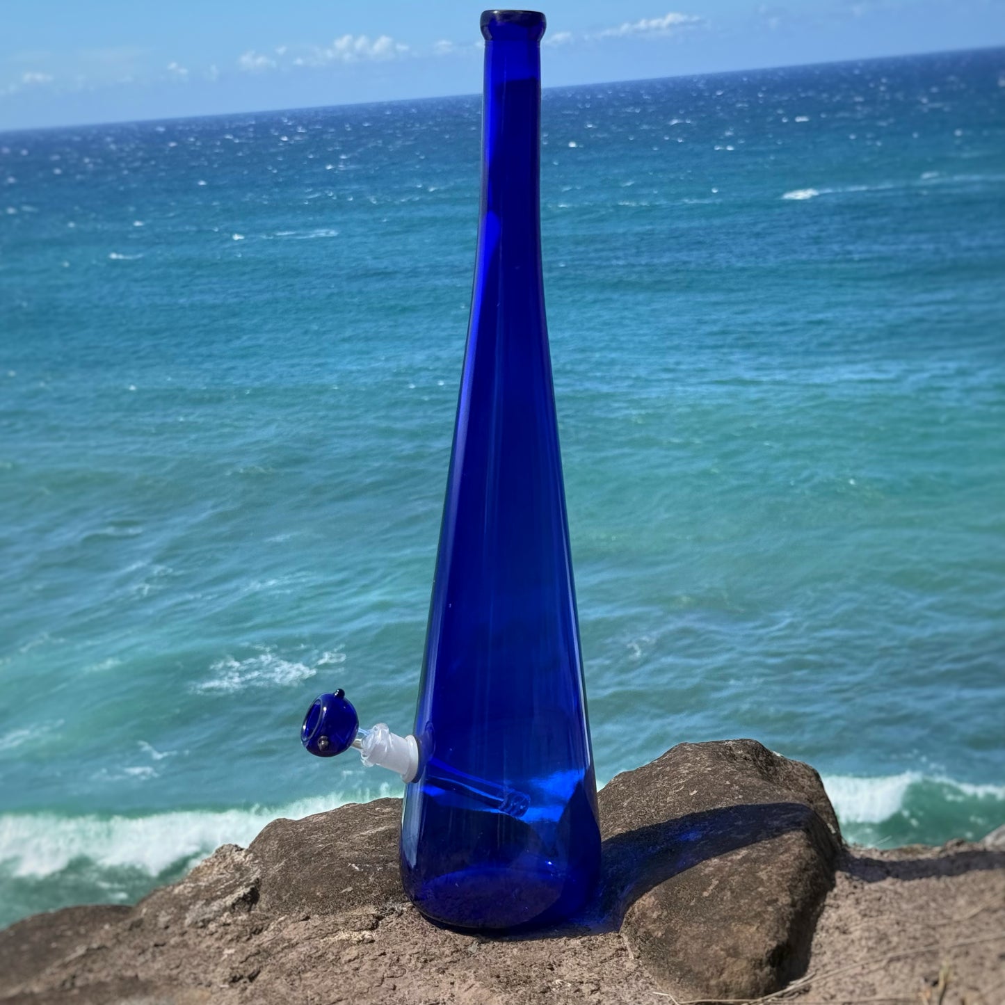 Vintage Vase Bong “Cobalt Spire”