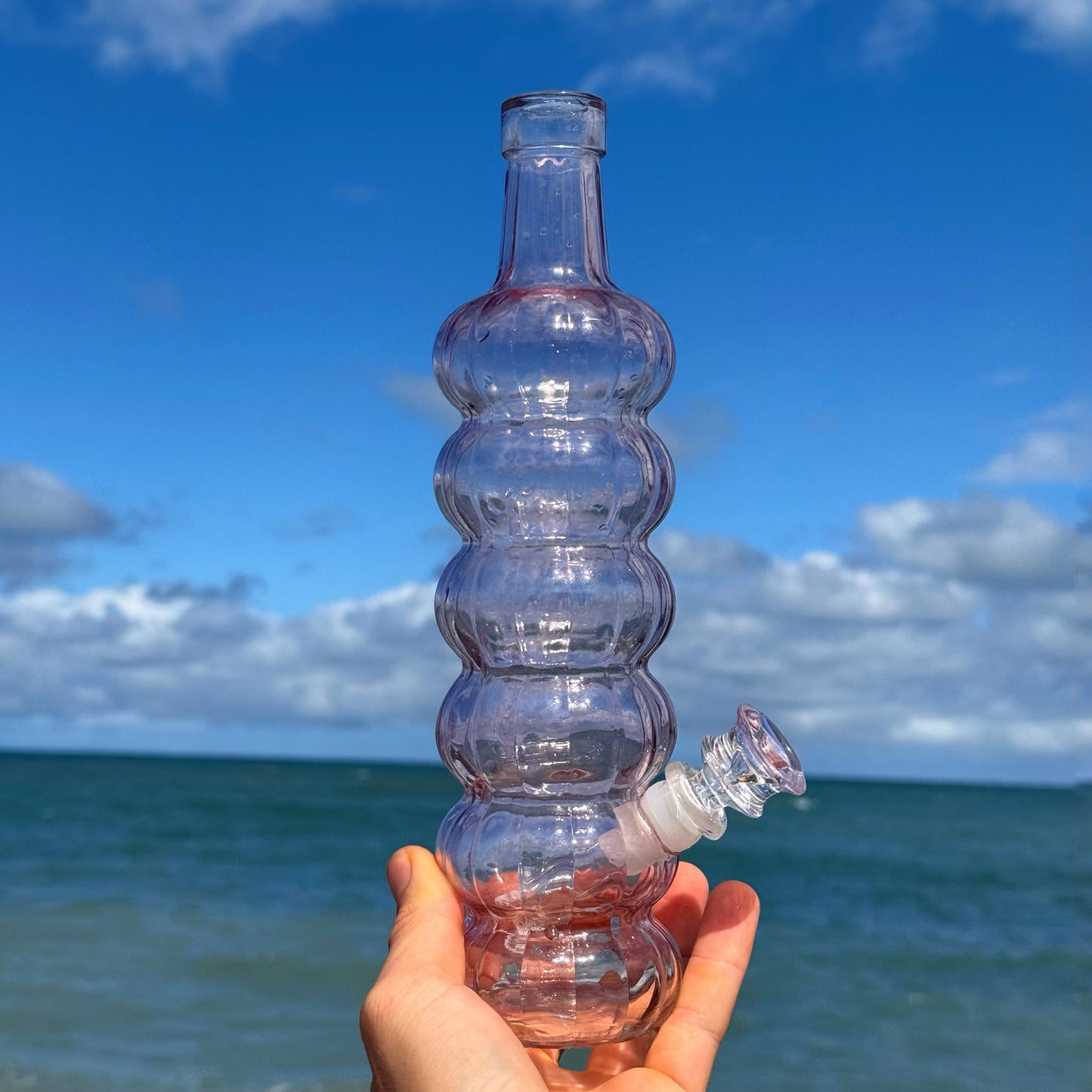 Glass Bong “Ribbed Rose”