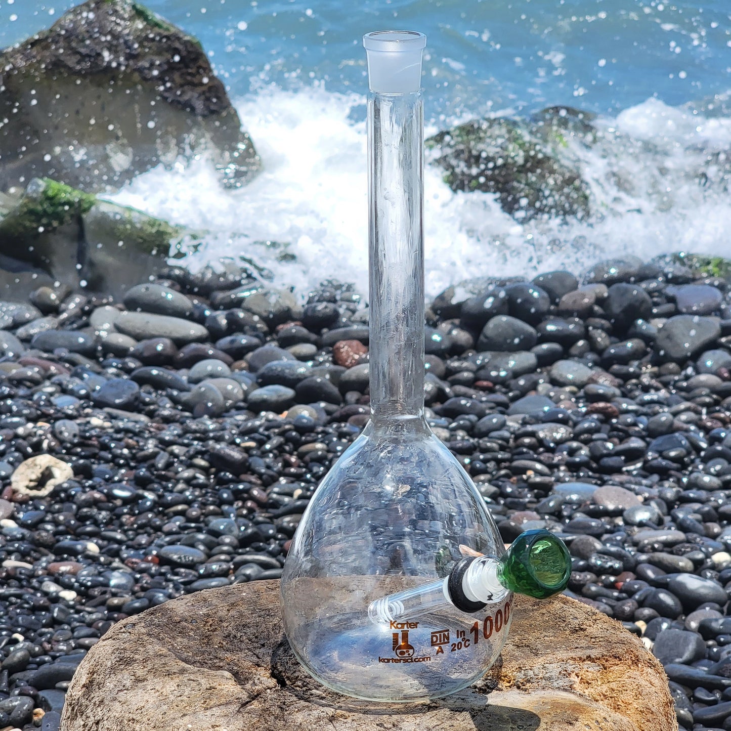 "Big Flask Bong" 1000ML Upcycled Volumetric Flask Bong