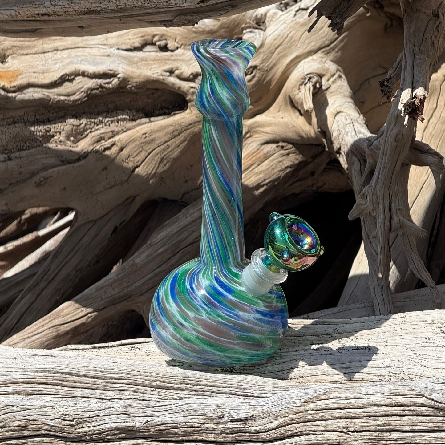 Vintage Glass Bong “River Rapids”