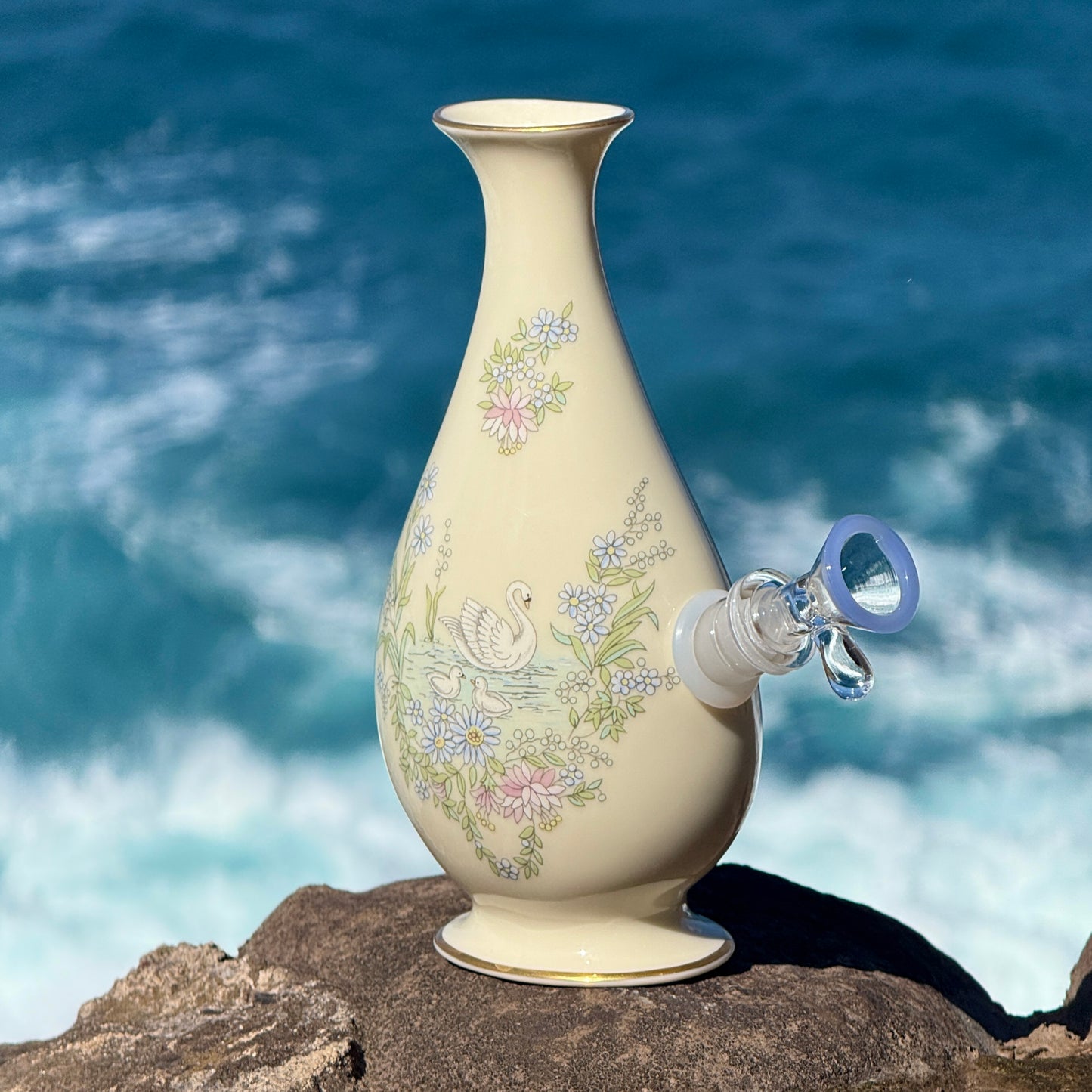Vintage Ceramic Bong “Swan Song”