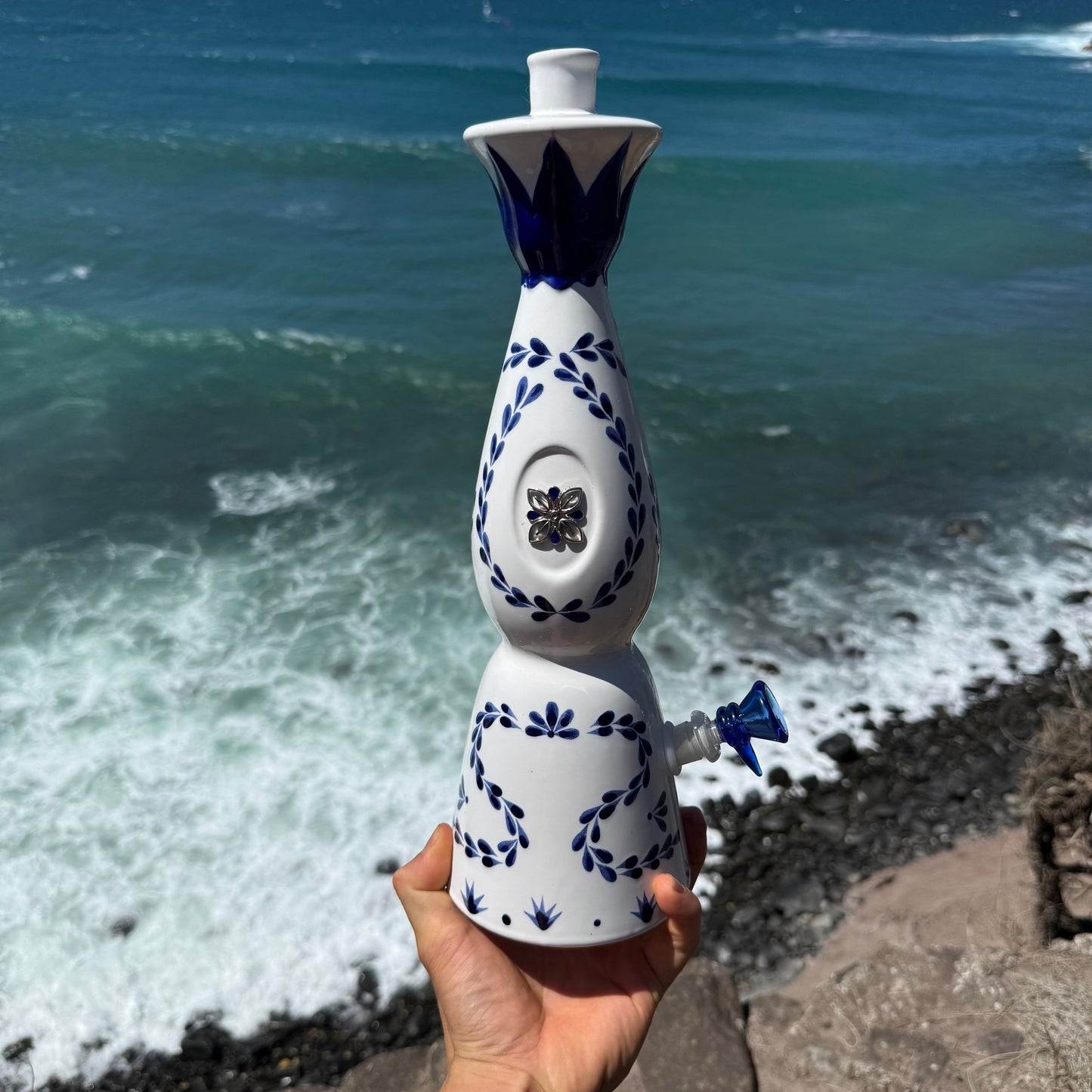 Vintage Glass Bong “Cobalt Luminescence”