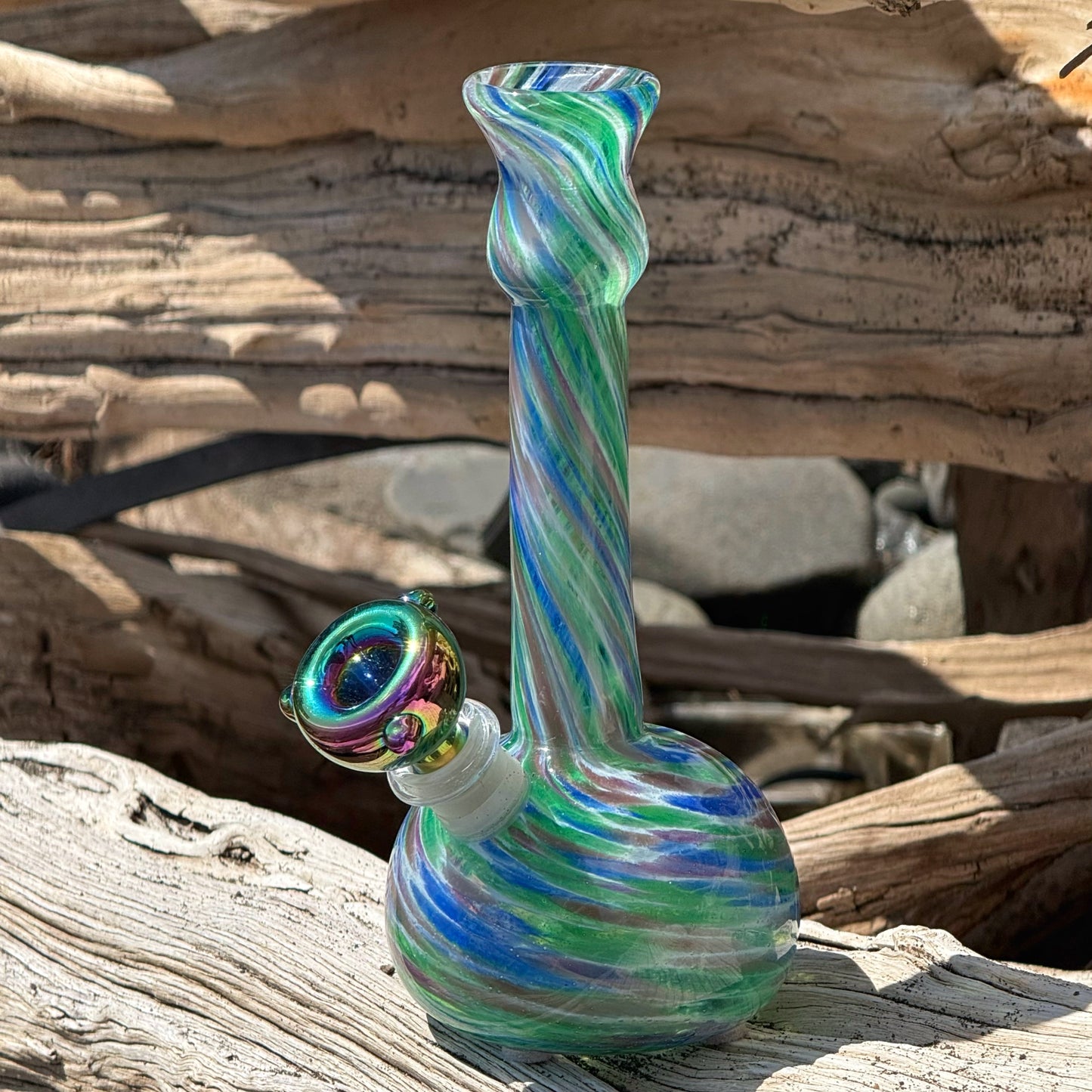 Vintage Glass Bong “River Rapids”