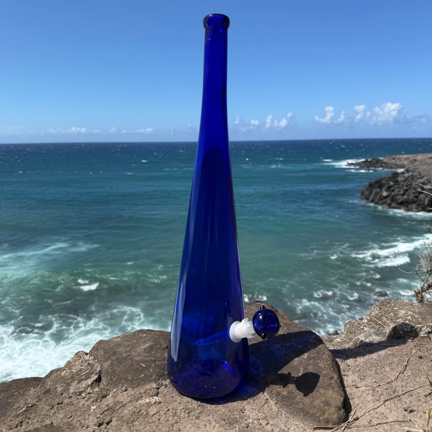 Vintage Vase Bong “Cobalt Spire”