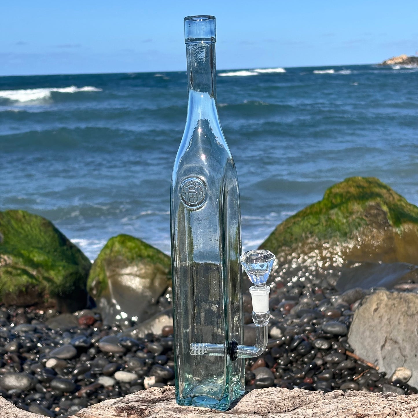 “Bottle Bong" Upcycled Glass Bottle Bong