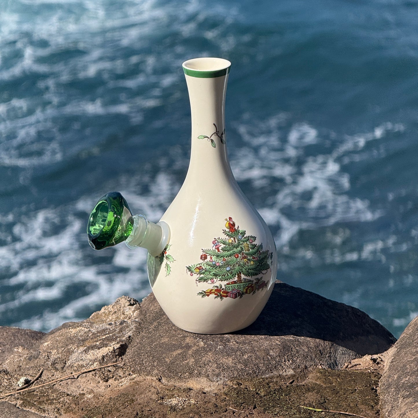 Vintage Ceramic Bong “Santa’s Helper”