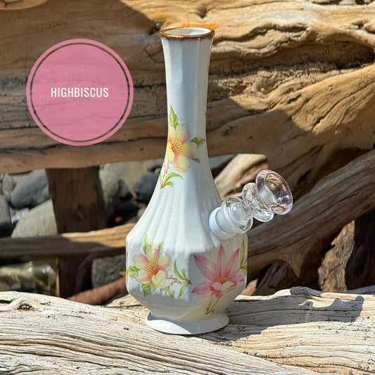 Vintage Ceramic Bong “Highbiscus”