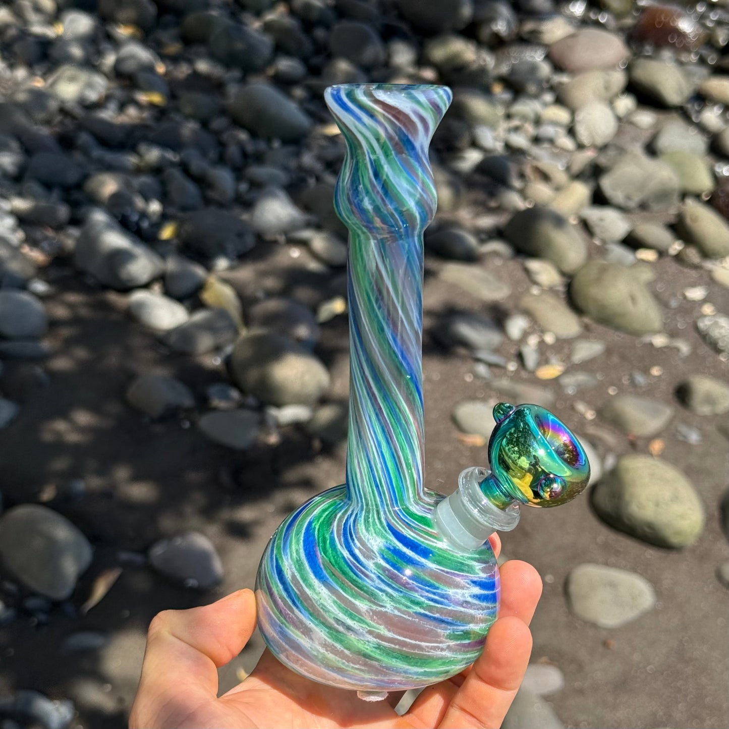 Vintage Glass Bong “River Rapids”