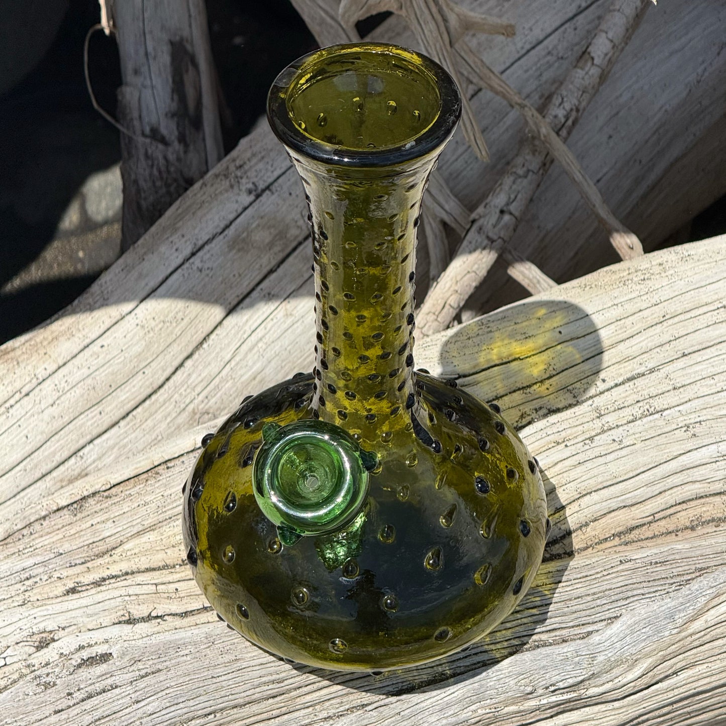 Vintage Glass Bong “Peridot Persuasion”