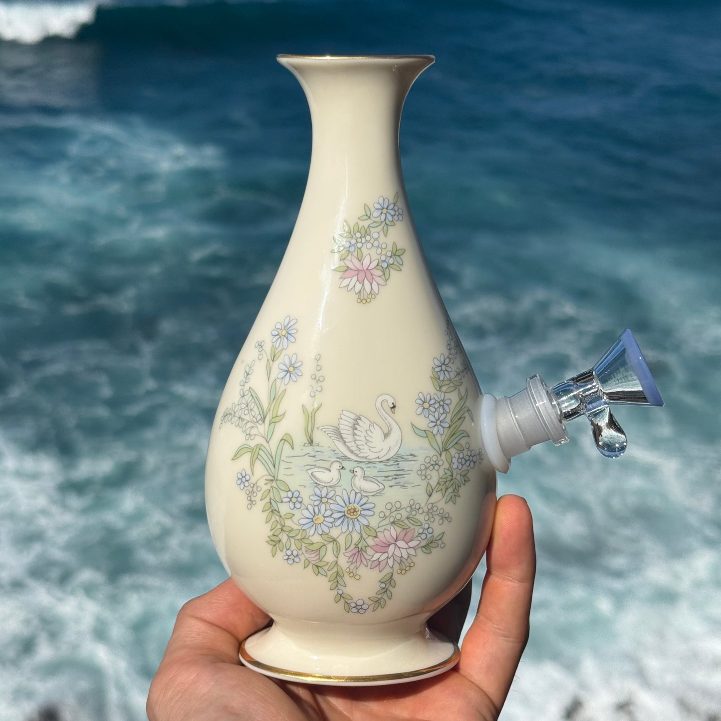 Vintage Ceramic Bong “Swan Song”