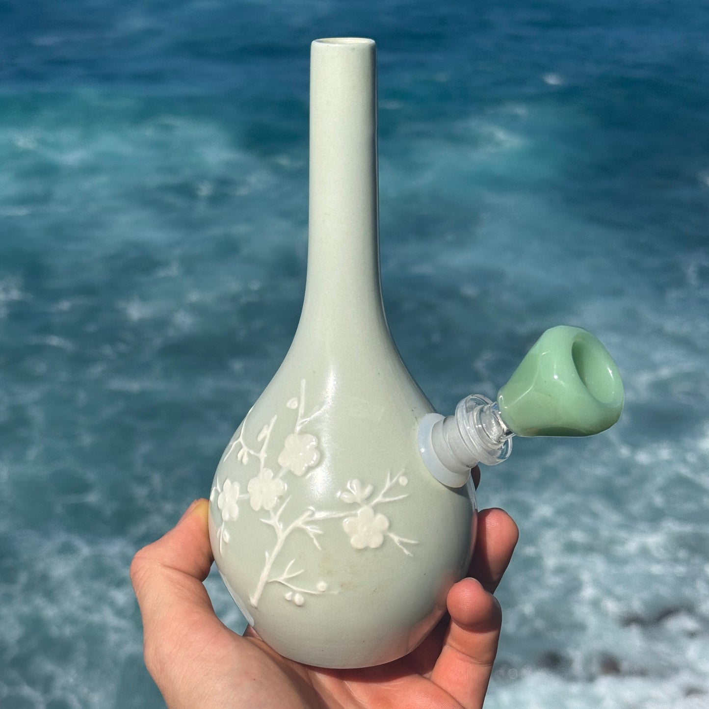 Vintage Ceramic Bong “Matcha Magic”