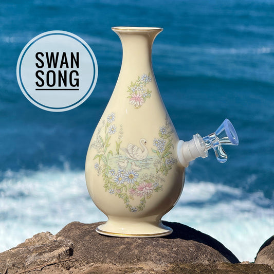 Vintage Ceramic Bong “Swan Song”