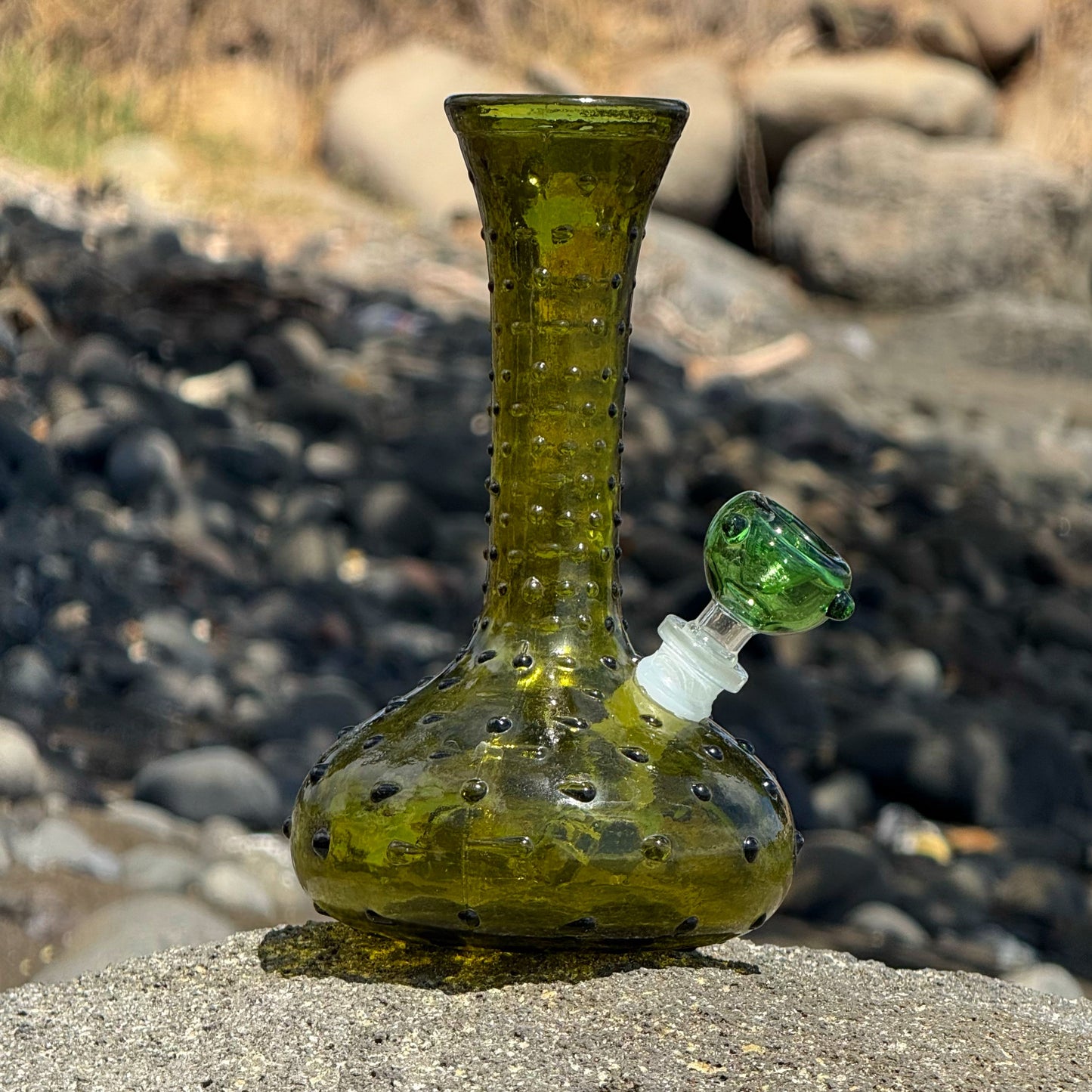 Vintage Glass Bong “Peridot Persuasion”