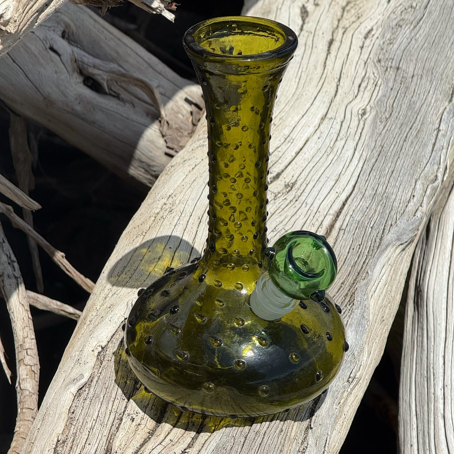 Vintage Glass Bong “Peridot Persuasion”