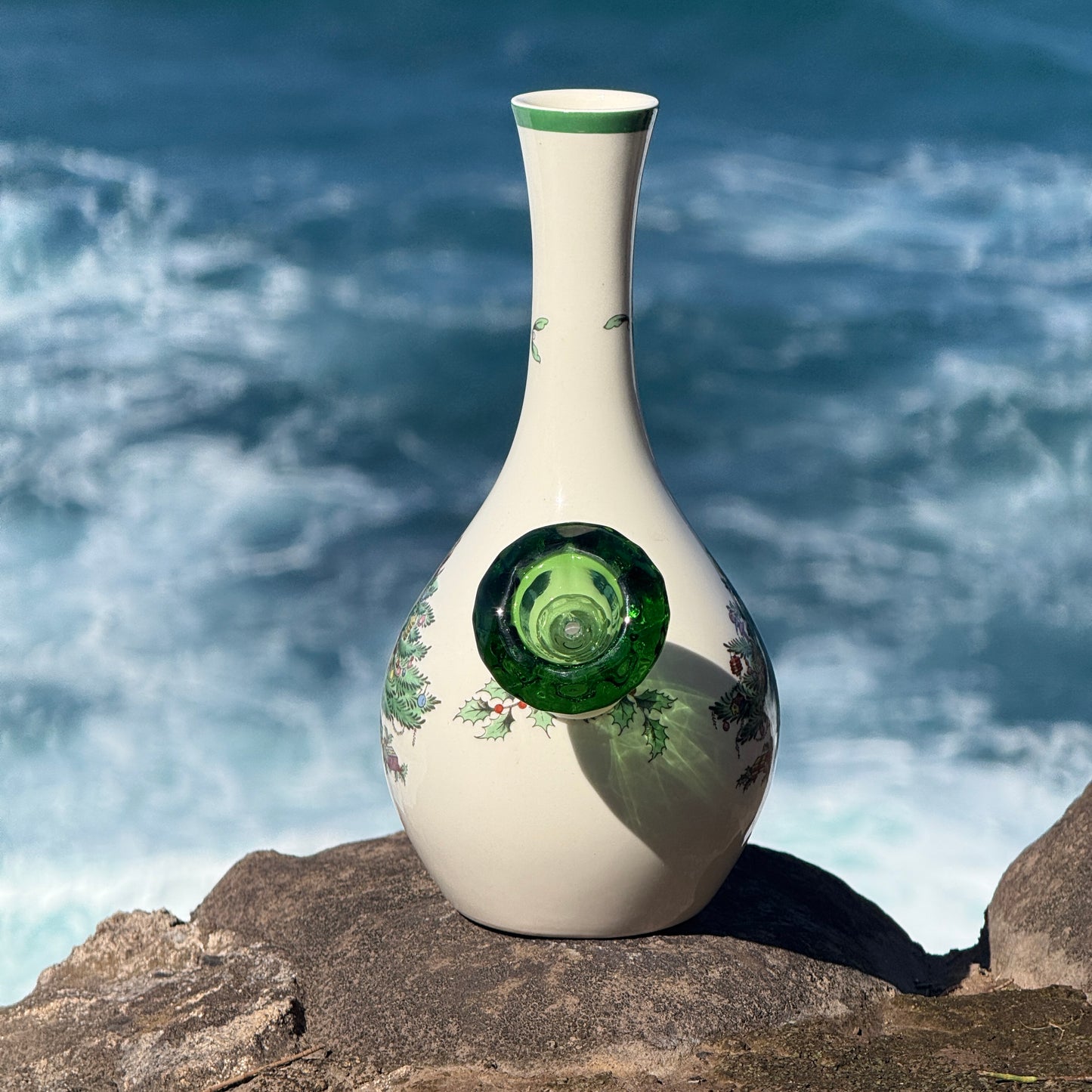 Vintage Ceramic Bong “Santa’s Helper”