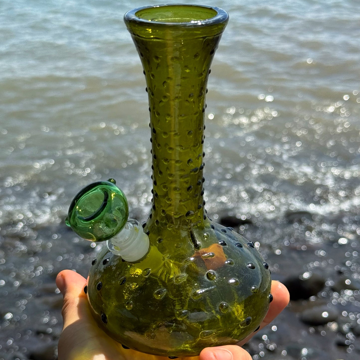 Vintage Glass Bong “Peridot Persuasion”