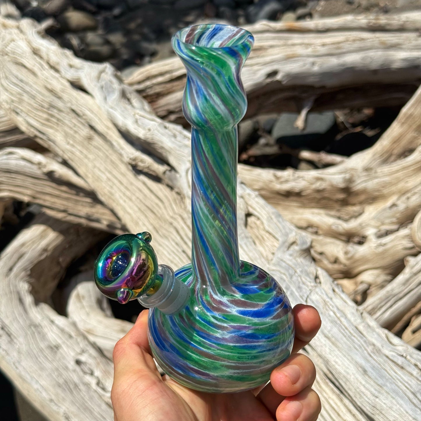 Vintage Glass Bong “River Rapids”