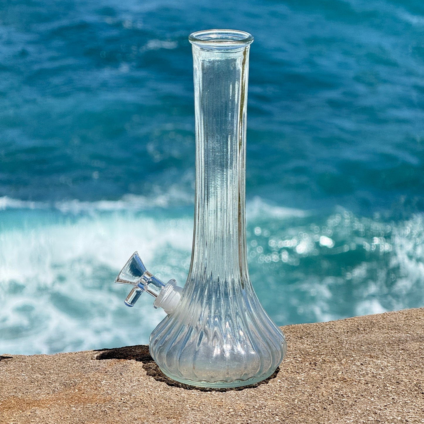 Vintage Vase Bong “Ribbed Quartz”