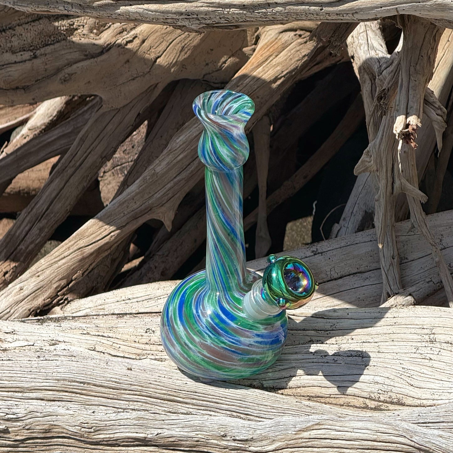 Vintage Glass Bong “River Rapids”