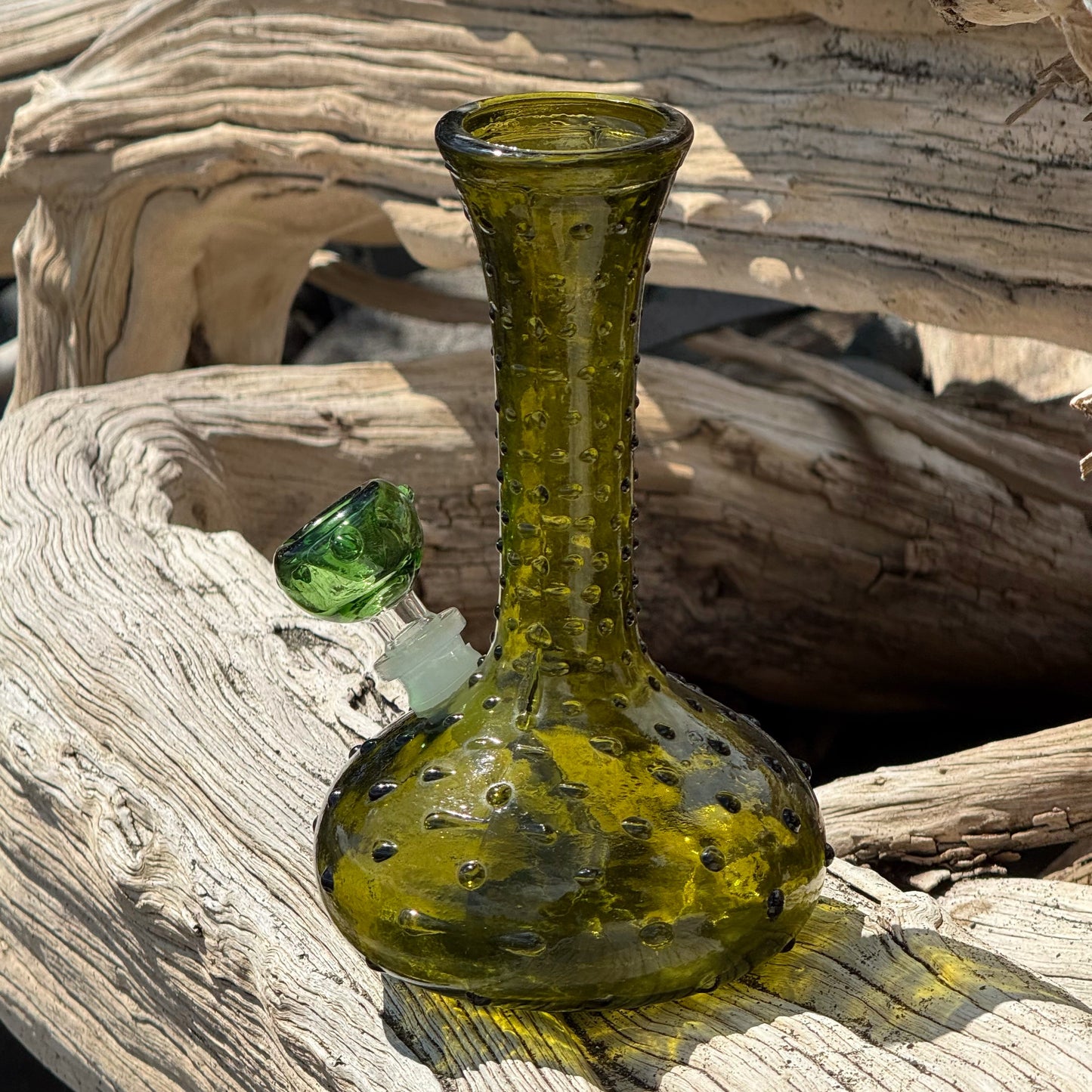 Vintage Glass Bong “Peridot Persuasion”